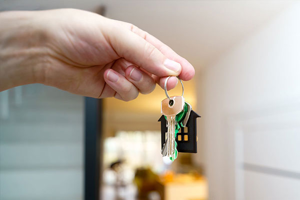 Homeowner with keys to the house